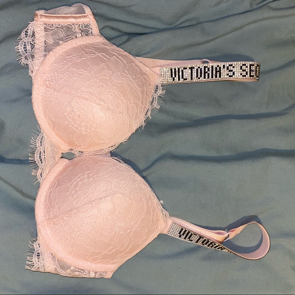 Victoria’s Secret 34B Lace Push-Up